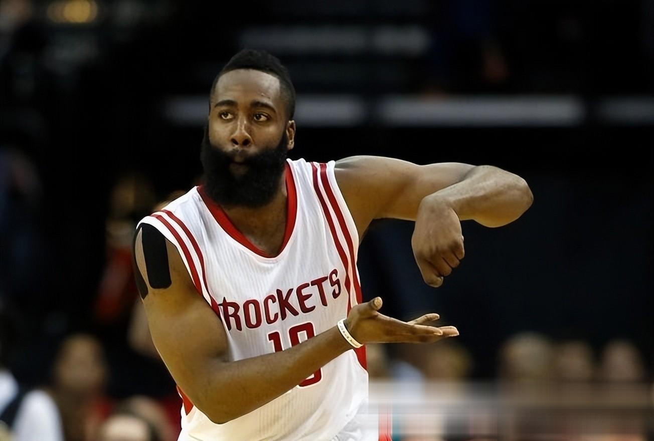 哈登重返赛场,出色发挥首场状态出色,C9观众沸腾! 哈登重返赛场,出色发挥首场状态出色,C9观众沸腾!